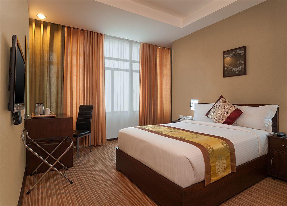Orion Hotel Manilla Buitenkant foto