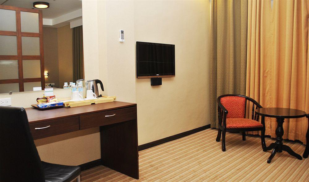 Orion Hotel Manilla Buitenkant foto