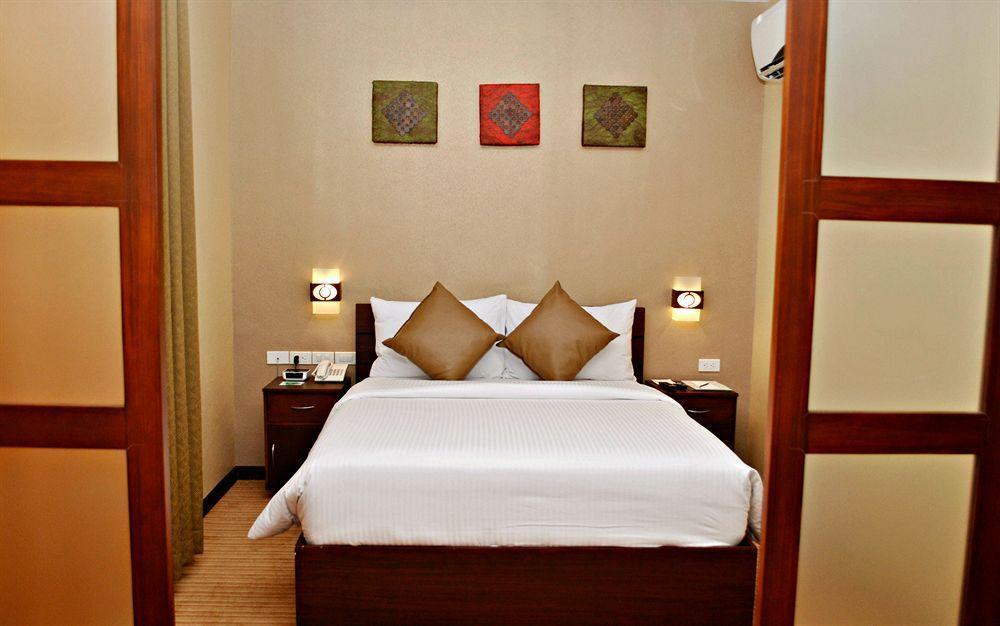Orion Hotel Manilla Buitenkant foto