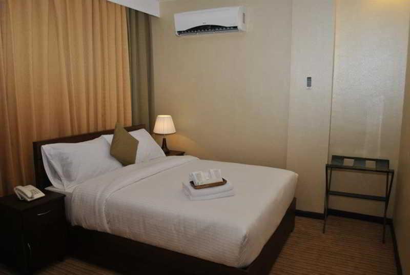 Orion Hotel Manilla Buitenkant foto