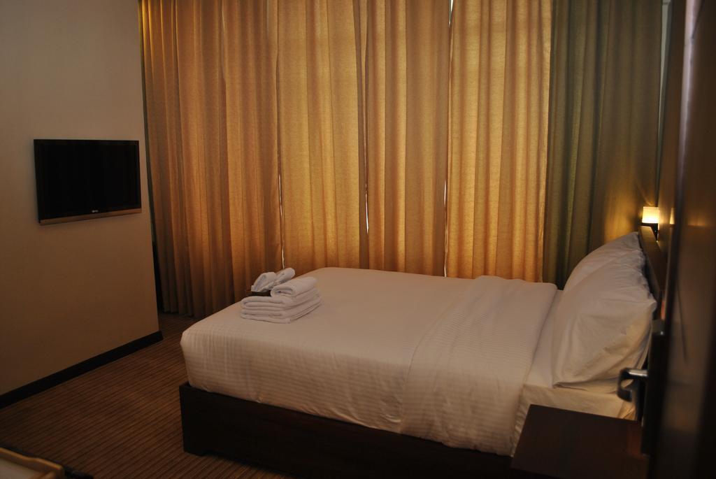 Orion Hotel Manilla Buitenkant foto