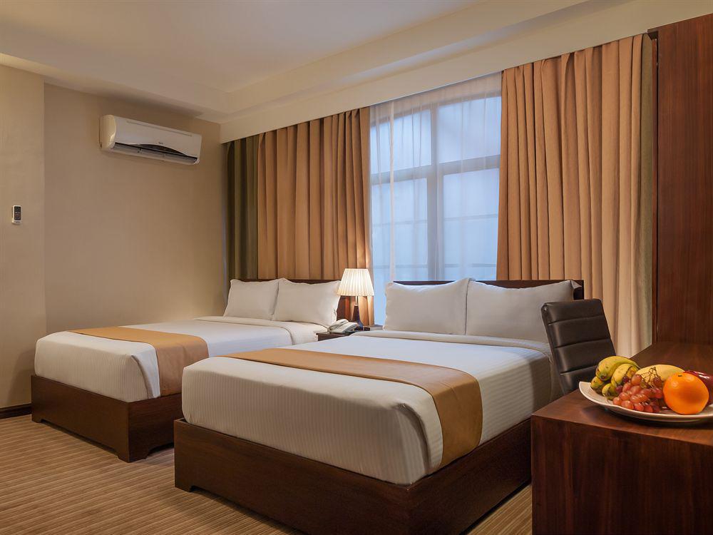 Orion Hotel Manilla Buitenkant foto